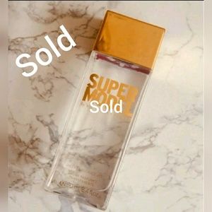 SOLD --SOLD Victoria' Secret super model body mist